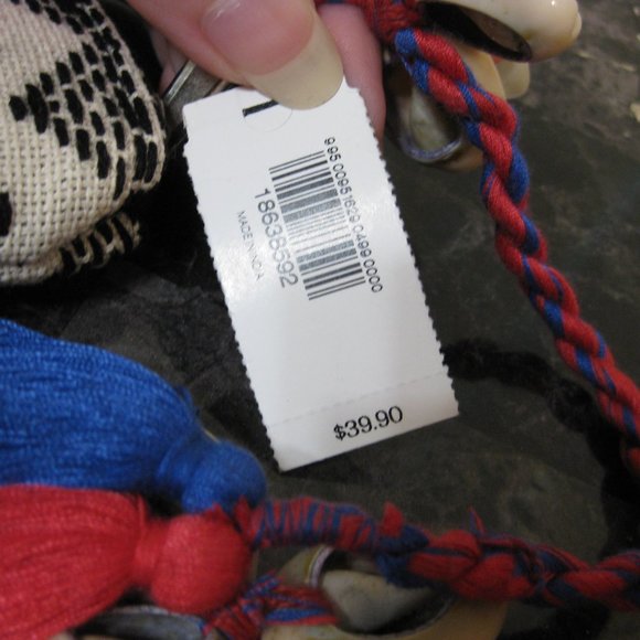 NWT Express black white shell makeup bag pouch - Picture 8 of 8